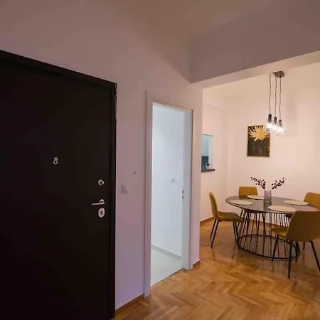 Egoiste Athens