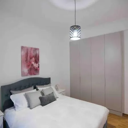 Apartament Egoiste *
